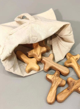 义树家·橄榄木手握实木十字架婚礼伴手礼批量小礼物送独立包装