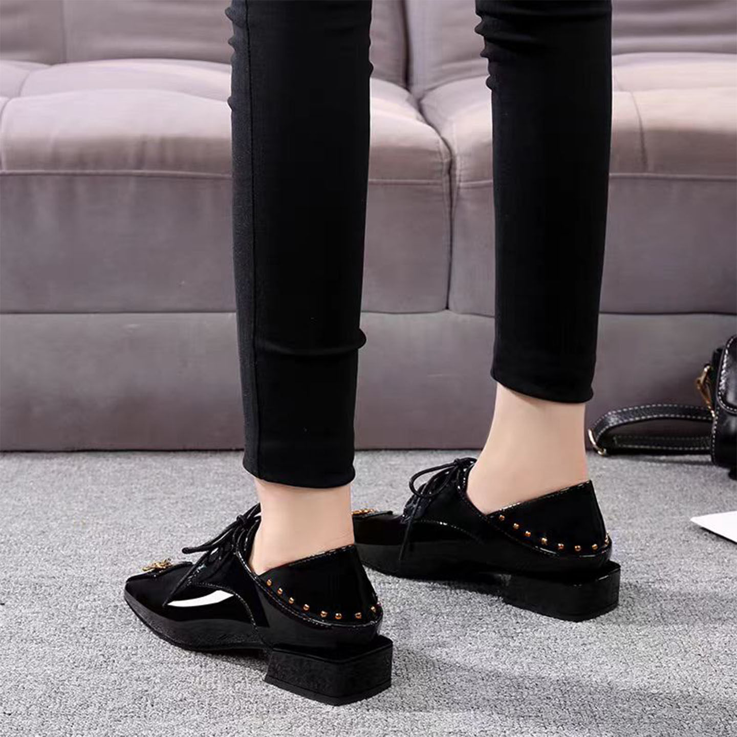 欧美2025新款粗跟深口单鞋女方头平底英伦小皮鞋系带漆皮穆勒鞋子,淘宝优惠券,粉丝福利购,淘宝优惠卷