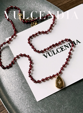 原创设计天然石榴石编绳项链女轻奢小众锁骨链极细叠戴2025红色