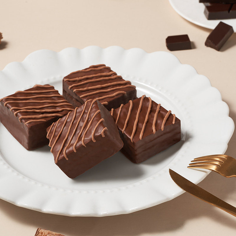 唇动黑色巧克力味夹心蛋糕代餐糕点零食营养学生早餐