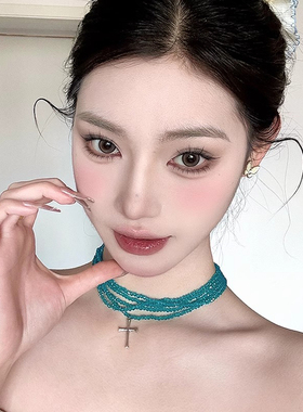甜酷少女多层叠戴水晶串珠十字架吊坠项链女2025新款高级感锁骨链