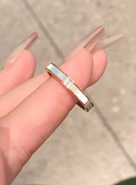 仿白贝母素圈戒指女小众设计钛钢戒指女轻奢高级感情侣对戒食指环