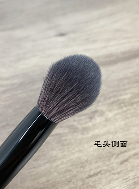 致美刷品【全黑系列羊毛腮红刷