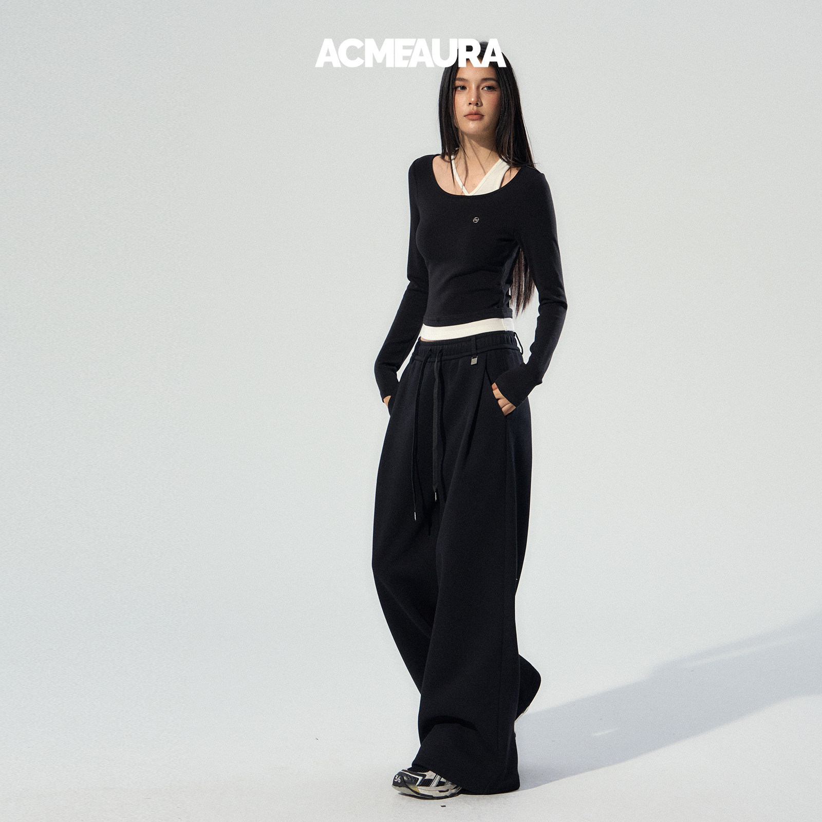 ACMEAURA予曦同款漂亮上衣女2025新款修身短款黑色长袖假两件上衣 - 图1