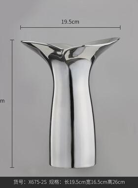 博西家居北欧轻奢电镀银色花瓣陶瓷小花瓶摆件家居客厅餐桌装饰