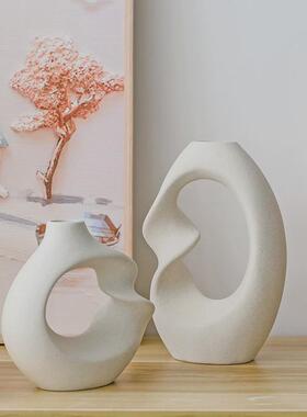 花瓶陶瓷摆件ins风小花瓶批发水培花瓶两用圆形小口干花陶瓷摆件