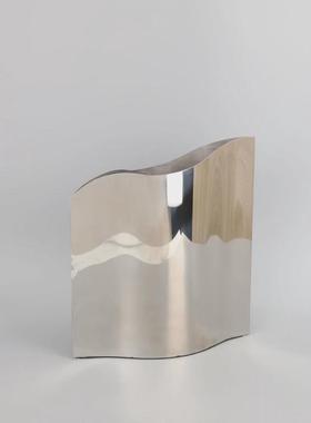 现代轻奢不锈钢皮革插花饰品摆件样板间茶几客厅家居桌面软装花器