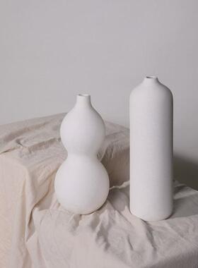 玄关白色陶瓷花瓶客厅餐桌北欧简约插花花器创意家居软装饰品摆件