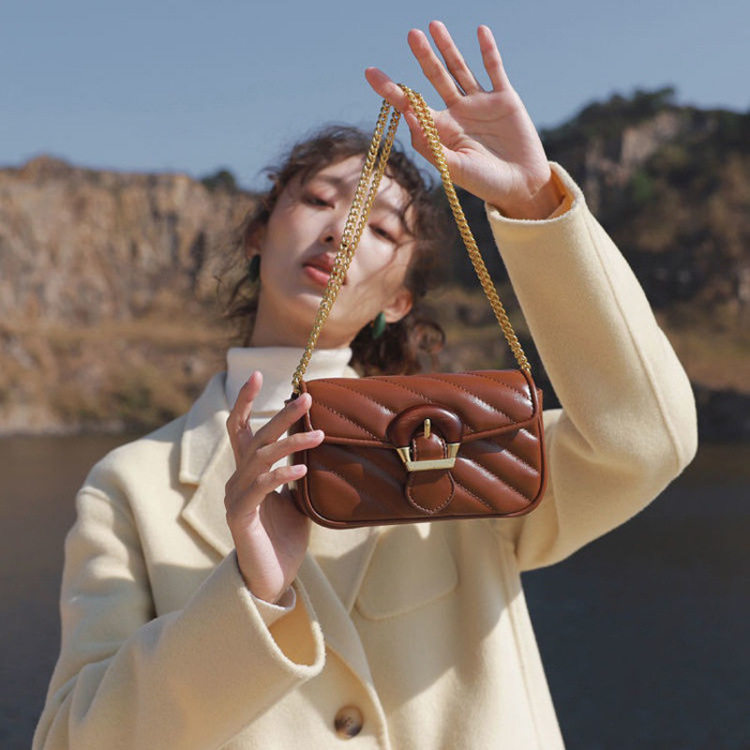 小香风绣线链条质感斜挎迷你小包包2025新款小众百搭单肩小方包女,淘宝优惠券,粉丝福利购,淘宝优惠卷