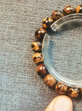 海柳手串:1.0圆珠，12.6克，编号C927。