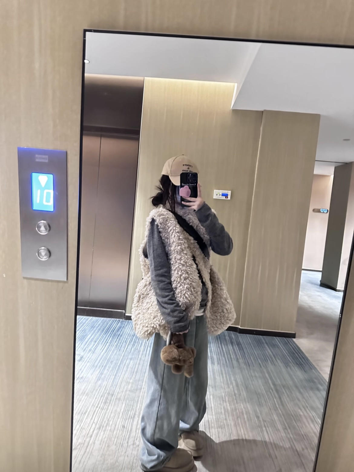 D制羊卷毛卷卷羊羔毛皮毛一体马甲坎肩背心外穿 宽松松弛感,淘宝优惠券,粉丝福利购,淘宝优惠卷