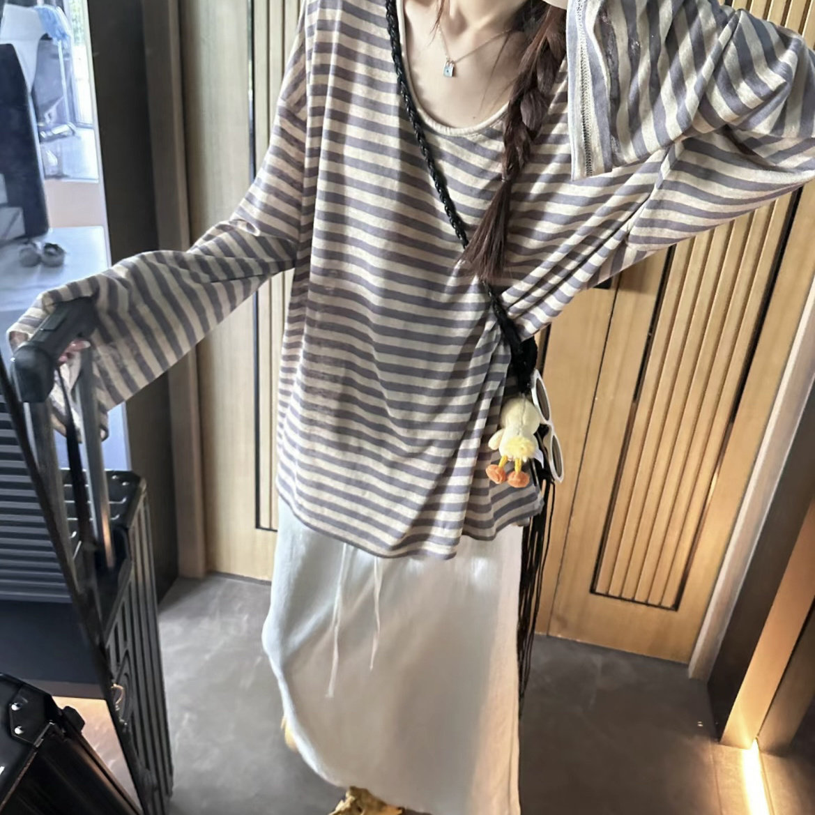 天丝麻~慵懒风条纹大领口喇叭袖薄款防晒t恤女宽松空调罩衫上衣