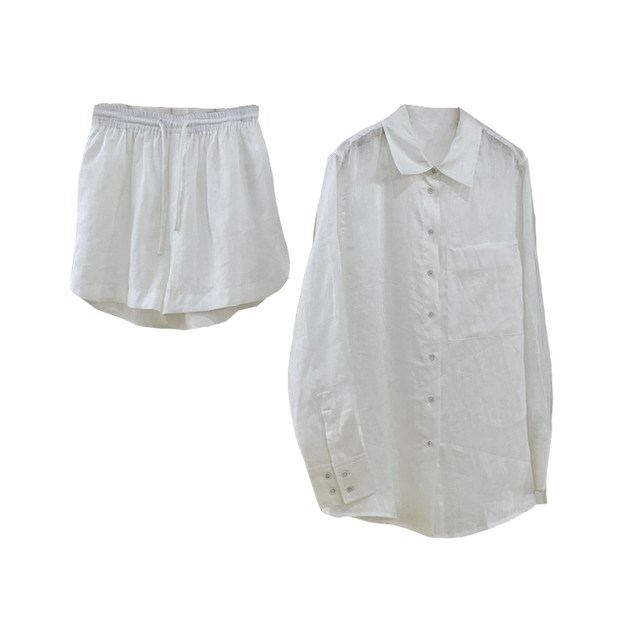 ເສື້ອຍືດຍາວສີຂາວ linen ສອງສິ້ນ