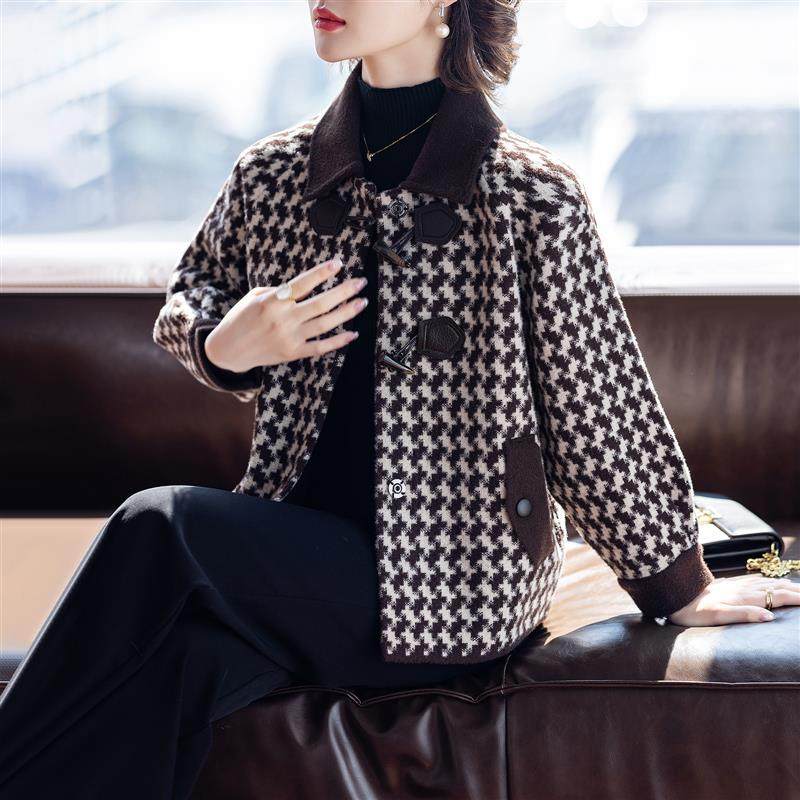 洋气妈妈春装外套春秋上衣服短款时尚中老年人女士50多岁2025新款,淘宝优惠券,粉丝福利购,淘宝优惠卷