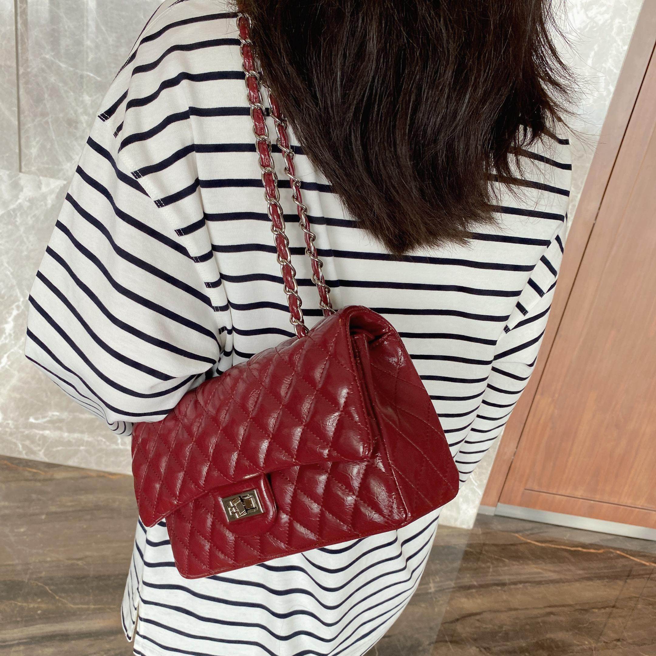 SEOULCHIC 高级感油腊皮车缝线腋下包2024秋冬单肩斜挎包链条包,淘宝优惠券,粉丝福利购,淘宝优惠卷