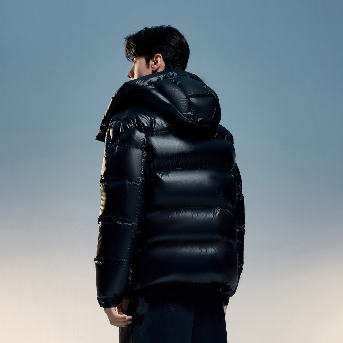 波司登羽绒服男冬季短款泡芙经典零压面包服时尚休闲保暖连帽外套