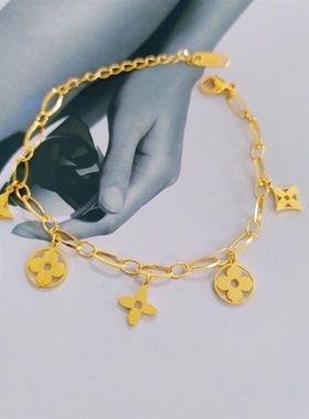 小众设计高级感18K金色老花手链女超仙防过敏不掉色小花吊坠手链