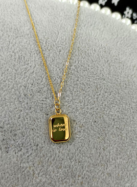 小众轻奢巧克力方糖AB项链女小方牌吊坠网红钛钢镀18K金色锁骨链