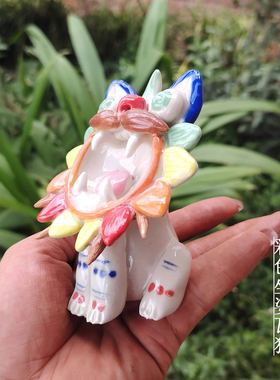 云南丽江彩色坐姿大嘴瓦猫摆件