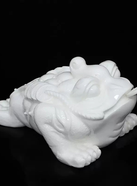 陶瓷三足金蟾吐钱招财摆件