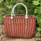 Picking a full set of picnic baskets for home bathing