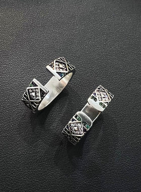 925银复古菱形锆石轻奢时尚戒指