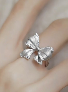 925银新中式拉丝蝴蝶结气质戒指