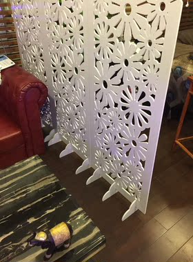 蝴蝶隔断时尚风白色雕花折叠摆件