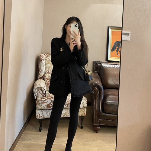 PeiPei佩佩高定孕妇装新款孕后期短款毛呢秋冬加厚小香外套女过年 - 图1