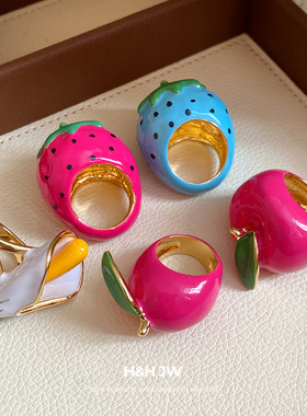 新款度假风滴油草莓戒指多巴胺甜美可爱时尚食指戒小众高级感手饰