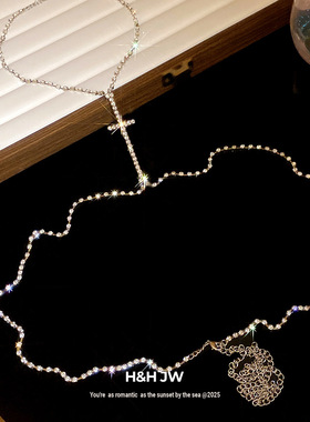 新款复古镶钻十字架胸链个性简约时尚锁骨链轻奢高级感气质项饰女