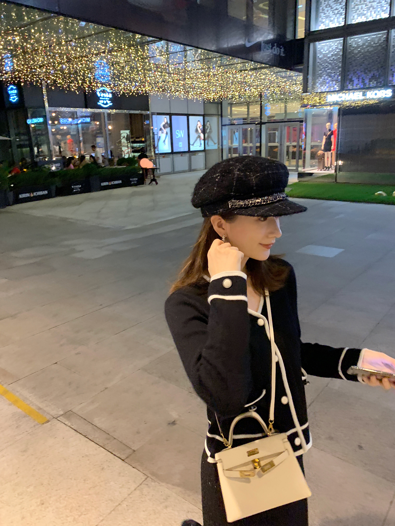 领短开衫 V 精致有品 小香 vintage 新品穿不腻 9.25 ANNA ASM 领短开衫 V 精致有品 小香 vintage 新品穿不腻 9.25 ANNA ASM