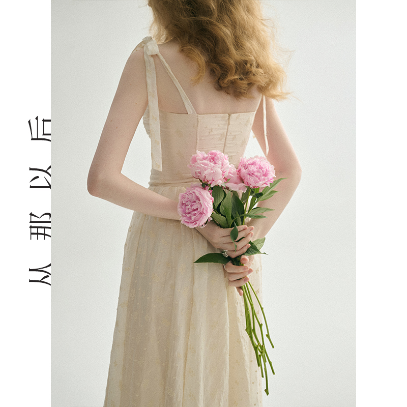 从那以后IU同款法式吊带裙海边度假长裙刺绣裙子礼服连衣裙女夏季 - 图2