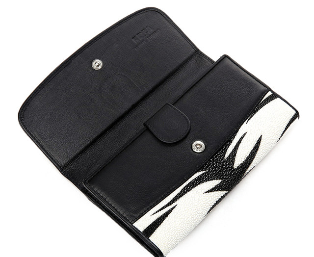 Thai mid-length manta ray skin