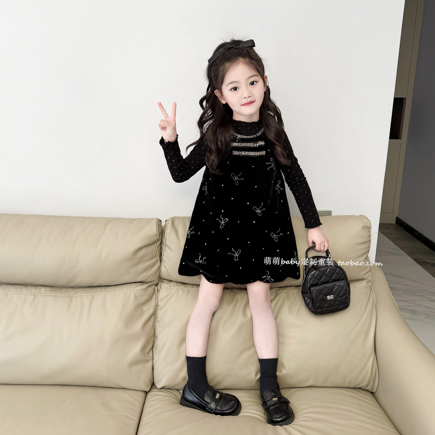 女童小香风闪闪蝴蝶结丝绒夹棉背心裙2025冬季新款女孩公主连衣裙,淘宝优惠券,粉丝福利购,淘宝优惠卷