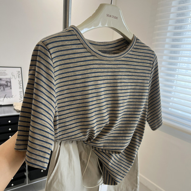 Short-sleeved versatile retro striped women's T-shirt summer new style