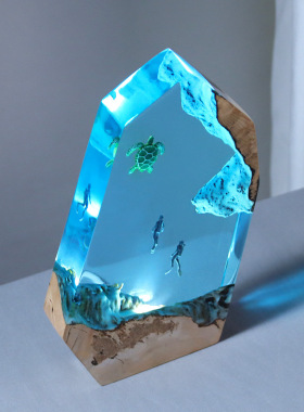 海洋溶洞水母潜水员魔鬼鱼乌龟实木树脂灯生日礼物家居饰品摆件