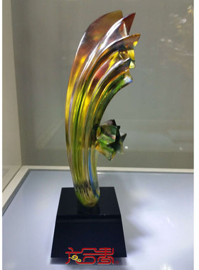 六合春琉璃专业可刻字商务奖杯