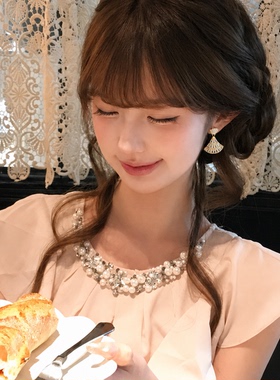 高级感金色锆石扇形耳环女