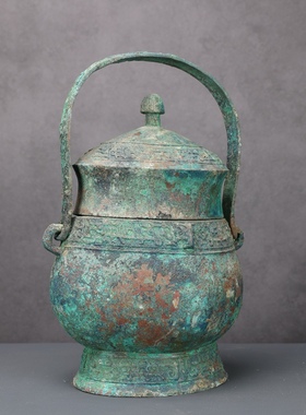 高端仿古青铜器古玩红斑绿锈青铜春秋提梁卣兽面纹提梁收藏一件