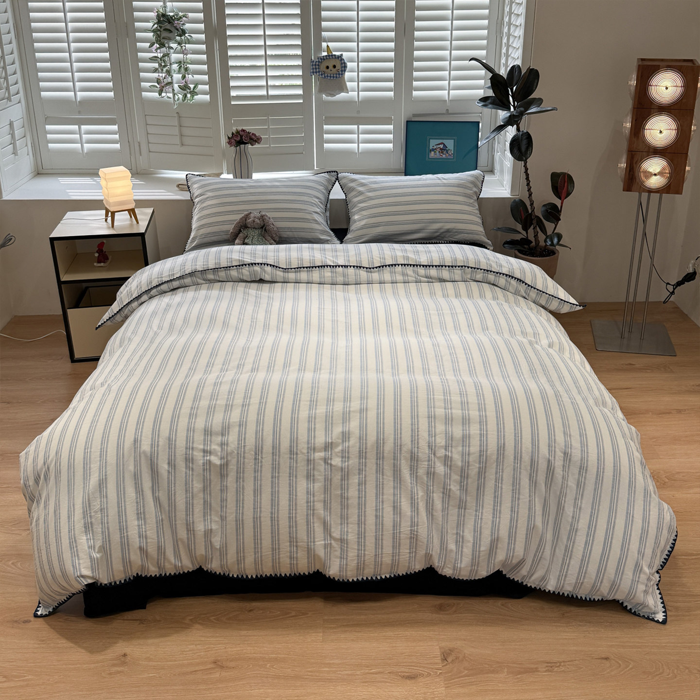 Light luxury shell edge bed four-piece set pure cotton 2026 bed sheet quilt cover student dormitory bedding three-piece set