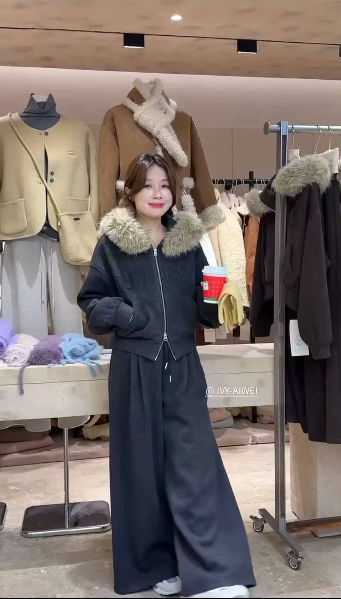 2025秋冬新款加绒加厚套装女毛领字母连帽外套+阔腿裤休闲两件套,淘宝优惠券,粉丝福利购,淘宝优惠卷