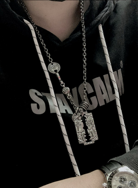 原创高街项链男潮小众设计中发白刀片吊坠钛钢复古酷帅嘻哈毛衣链