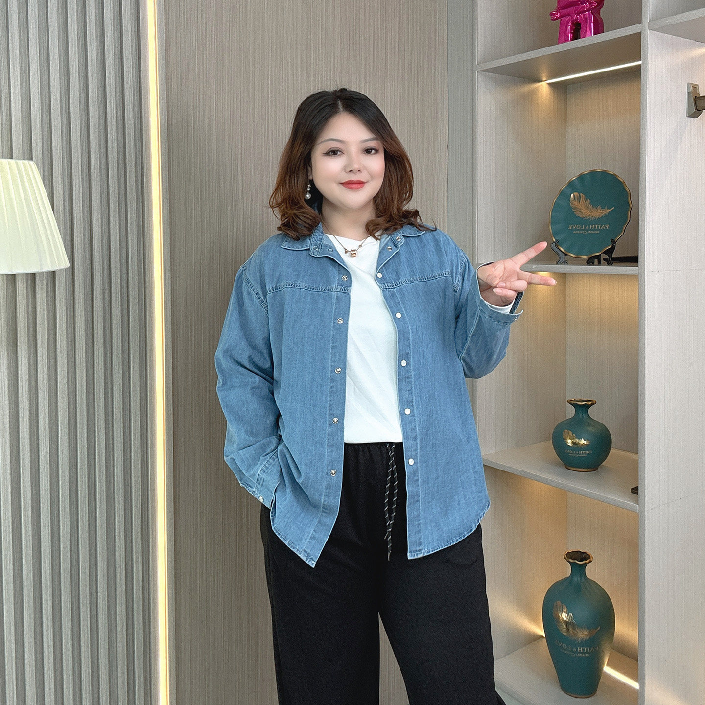 大码胖mm蓝色牛仔衬衫外套女春秋2025年新款港风上衣叠穿打底衬衣,淘宝优惠券,粉丝福利购,淘宝优惠卷