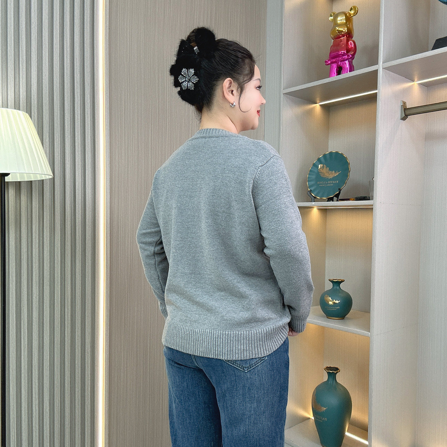 大码女装冬季新款圆领长袖小狗狗刺绣针织衫上衣胖mm显瘦减龄毛衣,淘宝优惠券,粉丝福利购,淘宝优惠卷