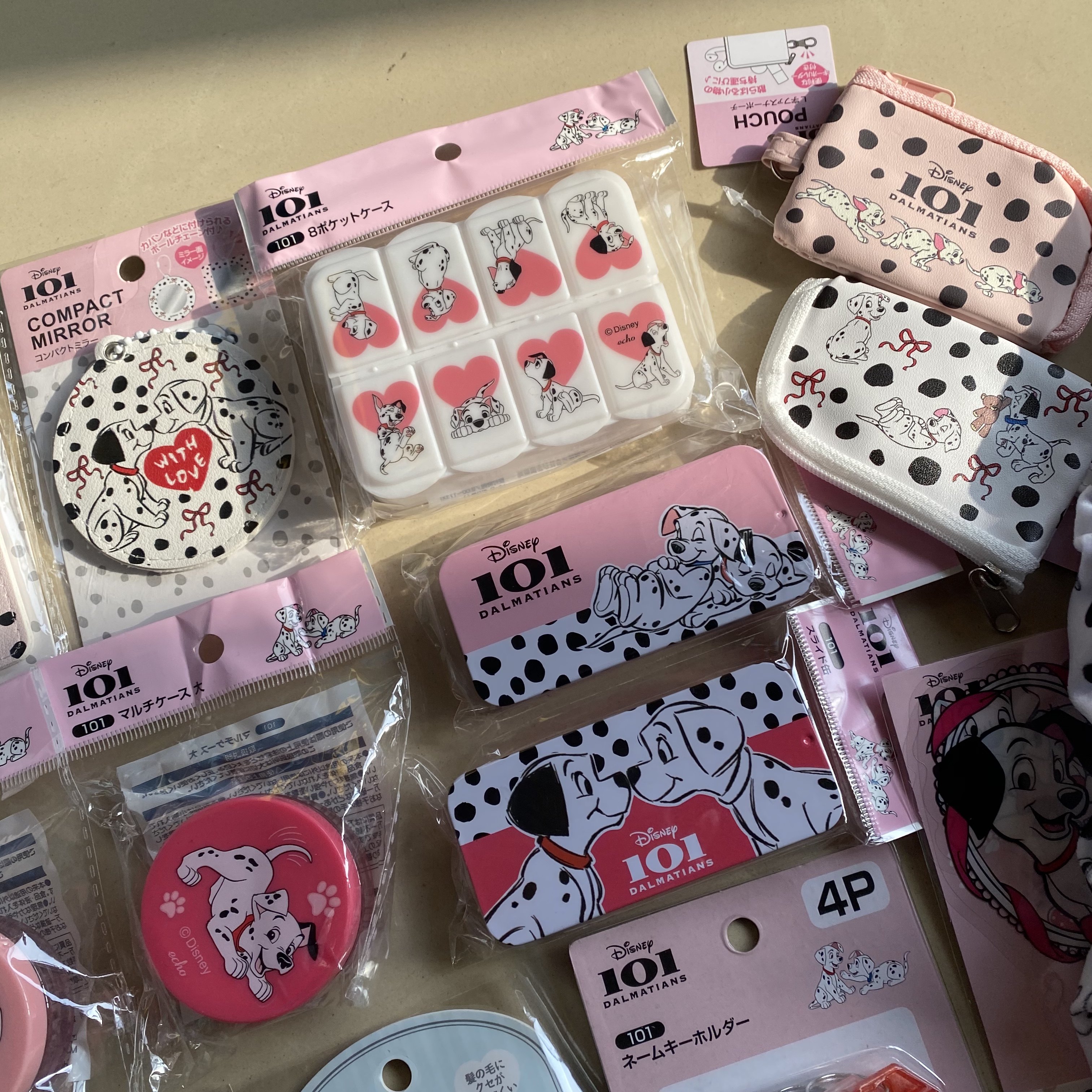 208现货日本101忠狗斑点狗限定贴纸小铁盒树脂杯垫无痕夹收纳盒,淘宝优惠券,粉丝福利购,淘宝优惠卷