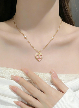 迪奥新款CD粉色爱心吊坠项链女