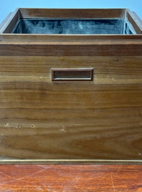 日本实木铜胆方形火钵，长宽30厘米，高25.5厘米，品相如图。