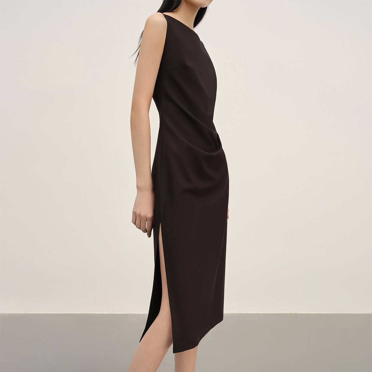 商场同款naivee 23春复古收腰连衣裙 naivee连衣裙