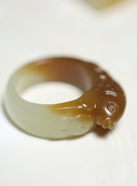 玉奕玉雕工作室17.2mm内径新疆和田玉且末糖金鱼锦鲤玉戒指男女